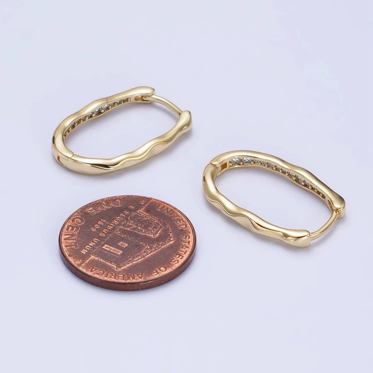 Oblong Hammered Geometric Micro Paved Hoops